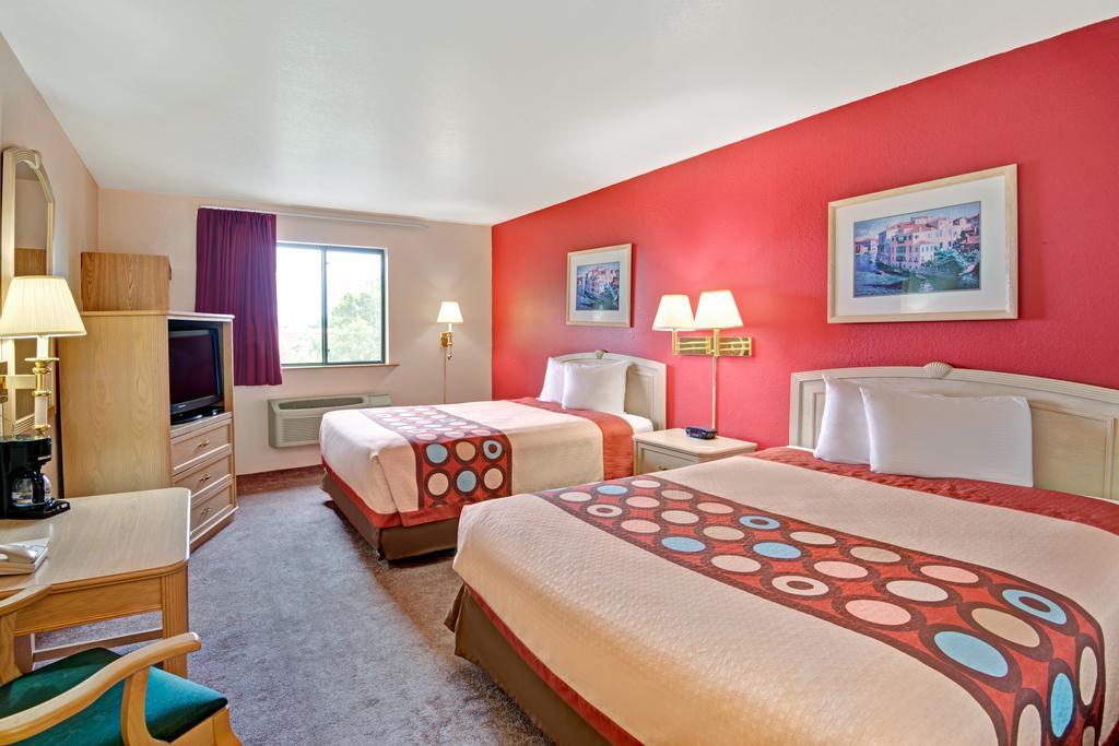 Hotel Super 8 Albuquerque/Midtown Zewnętrze zdjęcie